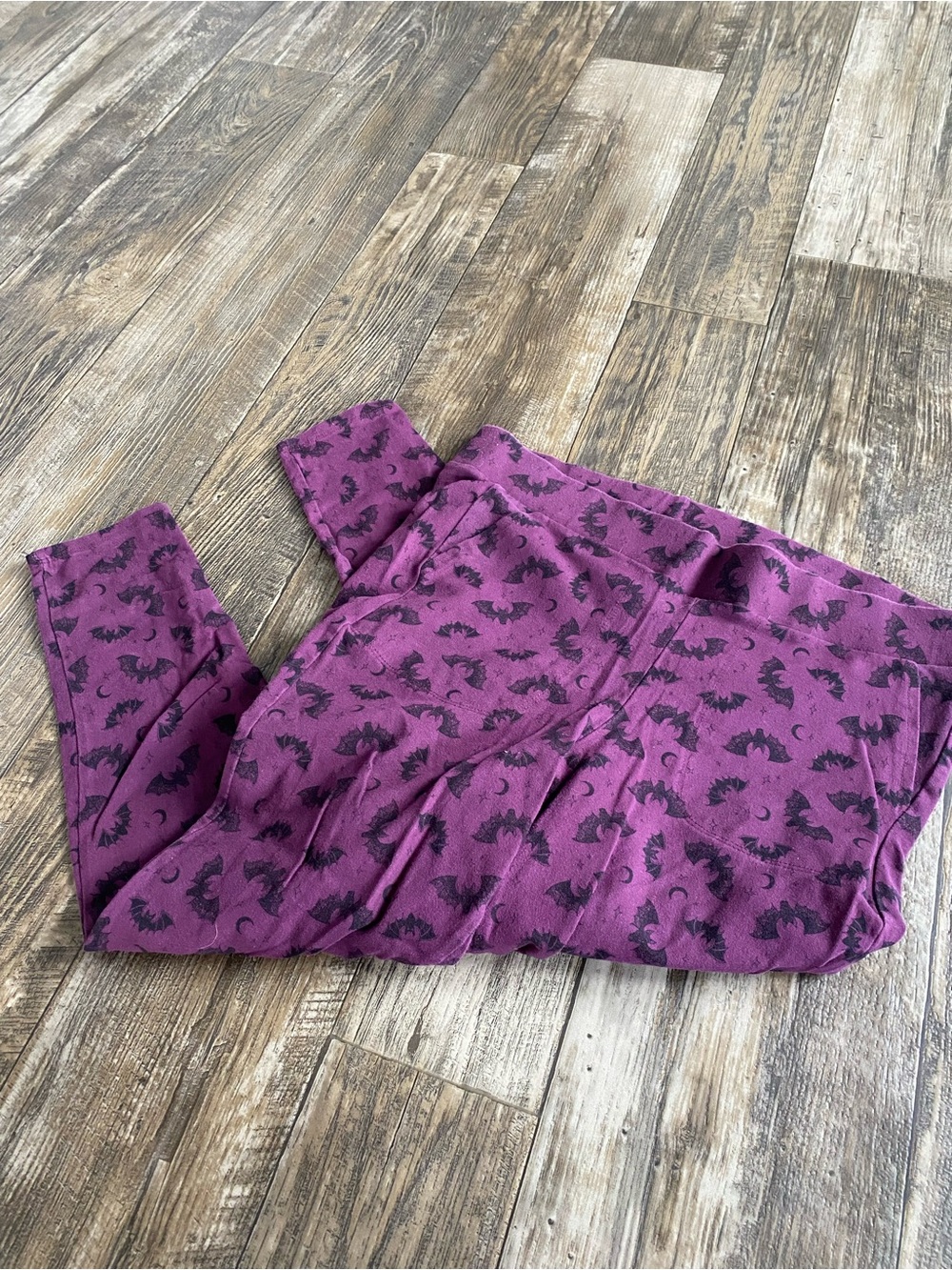 torrid Purple Bat Print Leggings